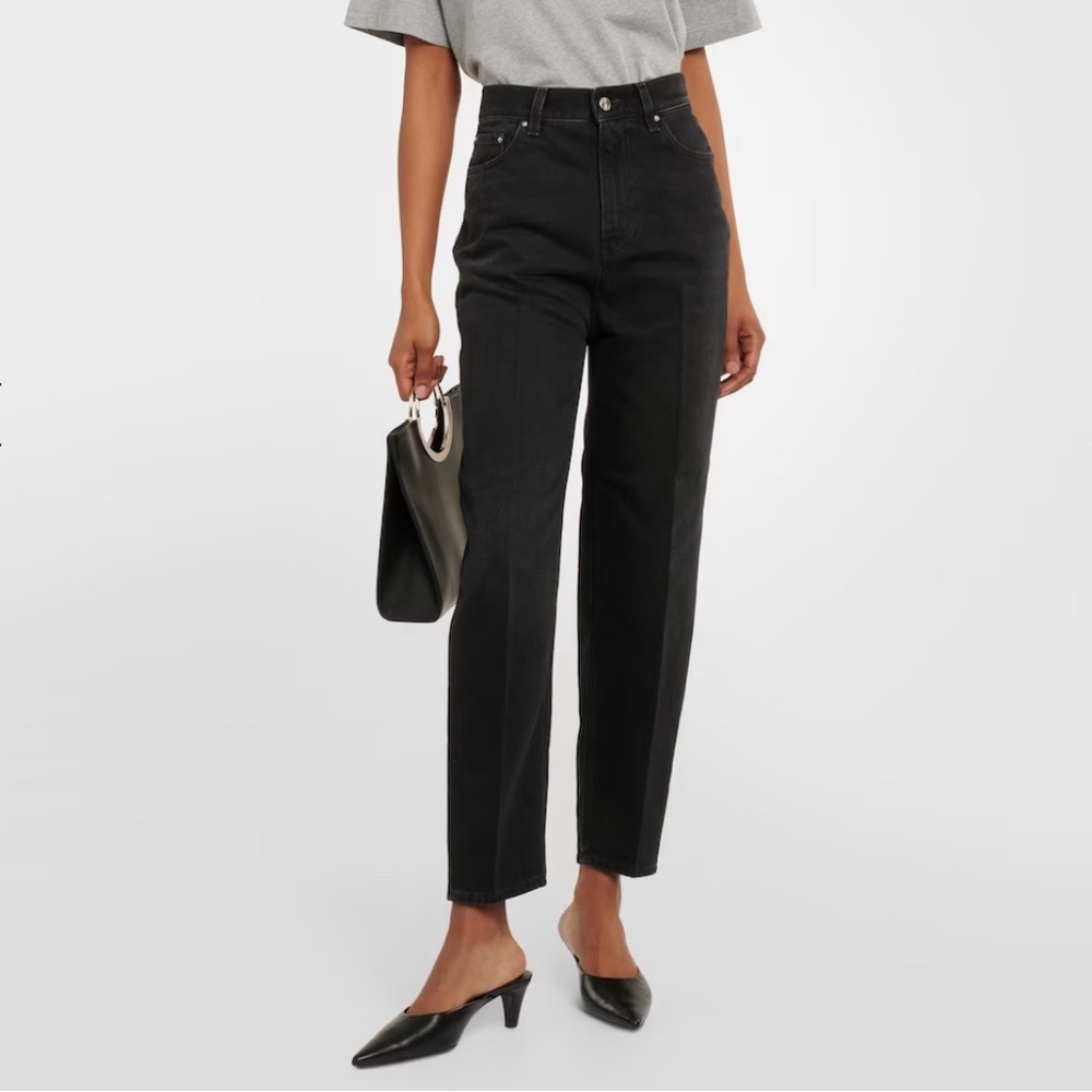 TOTEME Mid-rise tapered jeans